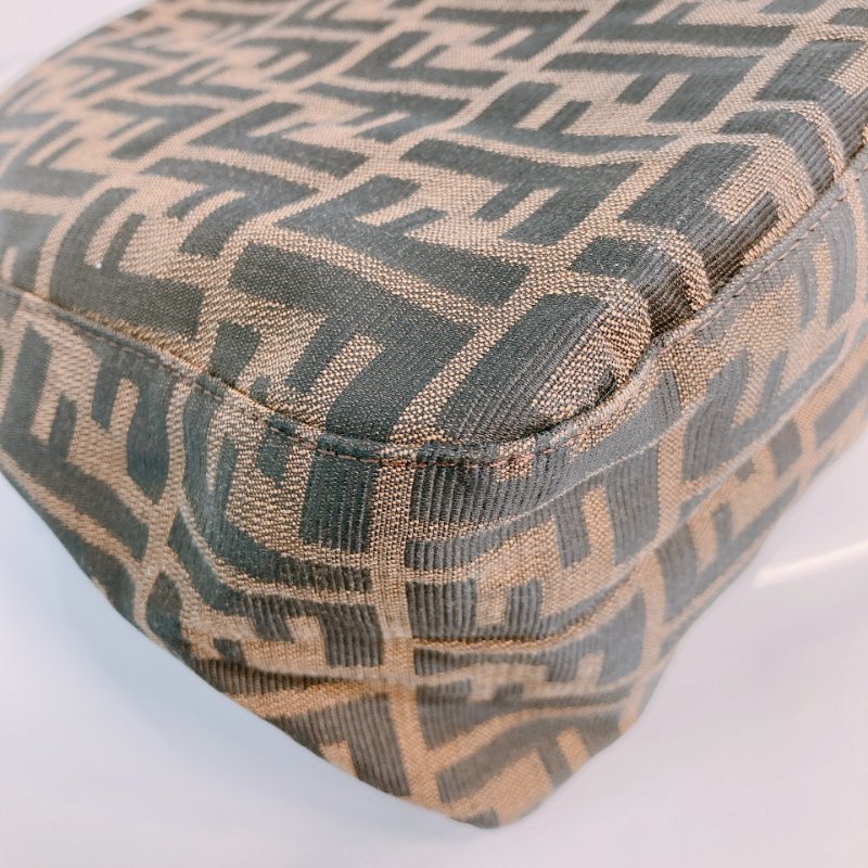 MS0641 Fendi 芬迪單肩包 帆布咖啡色銀扣 Zucca Mamma Baguette 30cm Canvas Brown x PHW-9