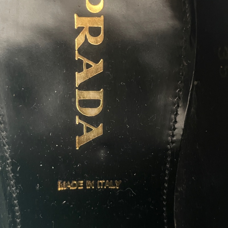 Prada 雕花鬆糕鞋-2