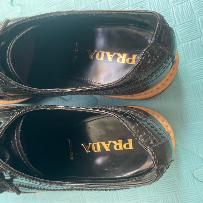 Prada 雕花鬆糕鞋-8