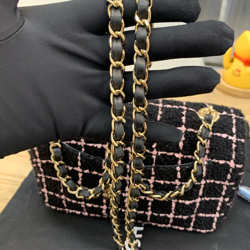 Chanel 23K Classic Flap tweed-9