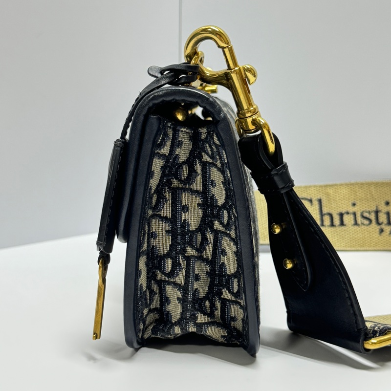 【專櫃訂製整套送給妳😍】 Dior Addict 迪奧 經典老花郵差包（專櫃11萬+背帶3.9萬）-13