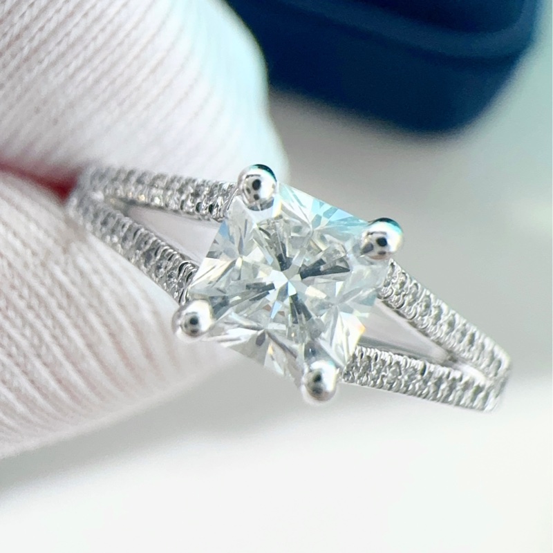 Tiffany蒂芙尼 高端Lucida系列 豪華鑲嵌鑽石戒指，51號-4