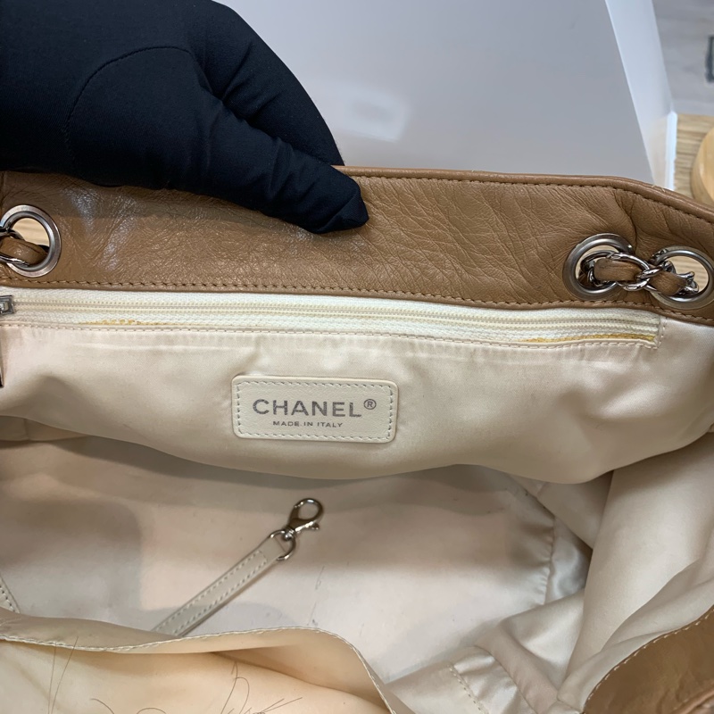 Chanel 2.55 tote-7