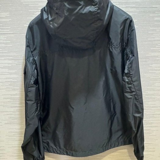 💎Han's house精品服飾💎moncler Etiache 防水 尼龍 風衣 連帽 外套 現貨 XS ~ M 原價33800-3