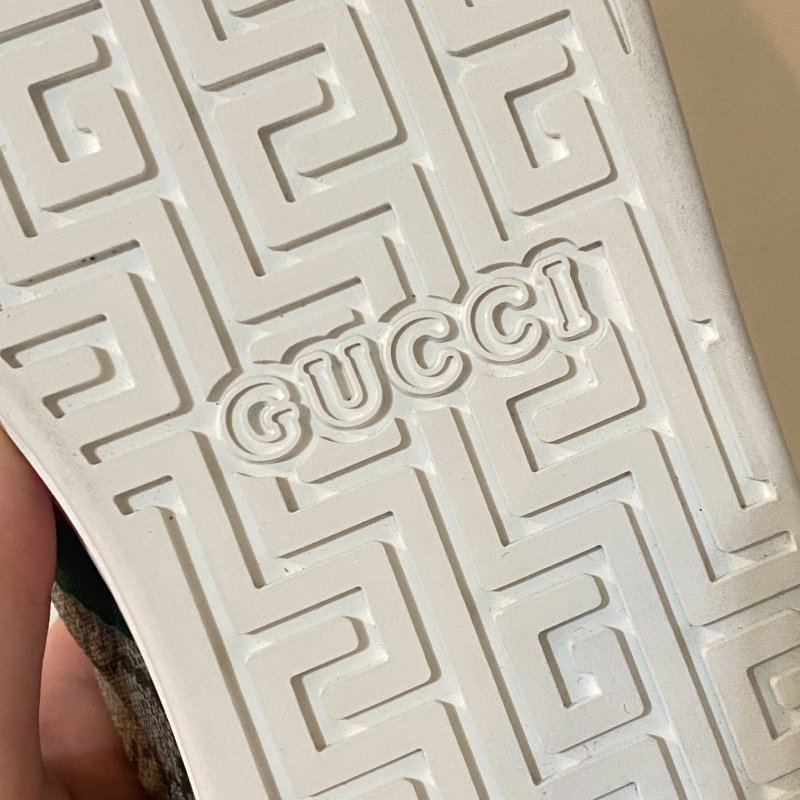 Gucci正品 原花Ophidia平底休閒鞋#9-7