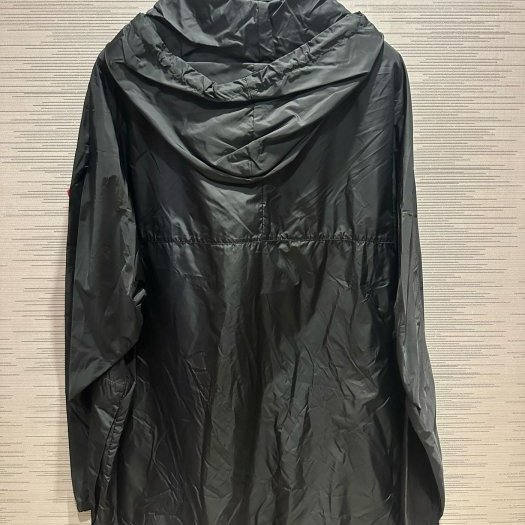 💎Han's house精品服飾💎moncler 聯名 1952 Octavo 防水 風衣 連帽 可藏 中長版 外套 現貨4-3