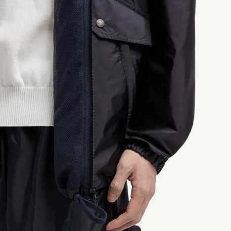 💎Han's house精品服飾💎moncler 聯名 Mercedes-Benz 賓士 尼龍 防水 風衣 現貨 S  原價41500-8