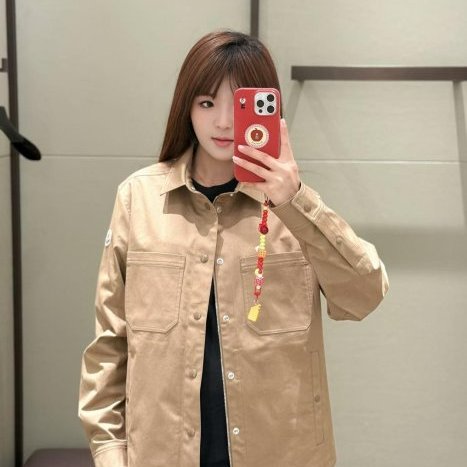 💎Han's house精品服飾💎 moncler 風衣 外套 襯衫 現貨 M 原價26000-4