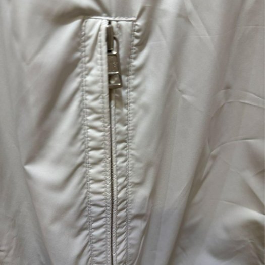💎Han's house精品服飾💎moncler FARLAK 連帽 可藏 風衣 外套 現貨 4-6