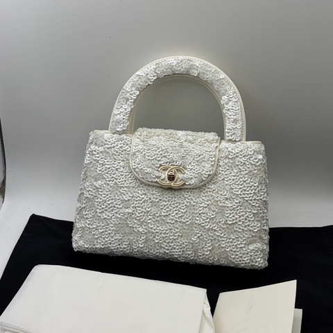 ✨全新Chanel香奈兒26C白色亮片kelly大號 手提包 芯片款 金扣 ❤️正品