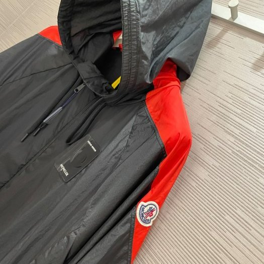 💎Han's house精品服飾💎Moncler 聯名 風衣 連帽 外套 寬版 現貨 2 原價27000-4
