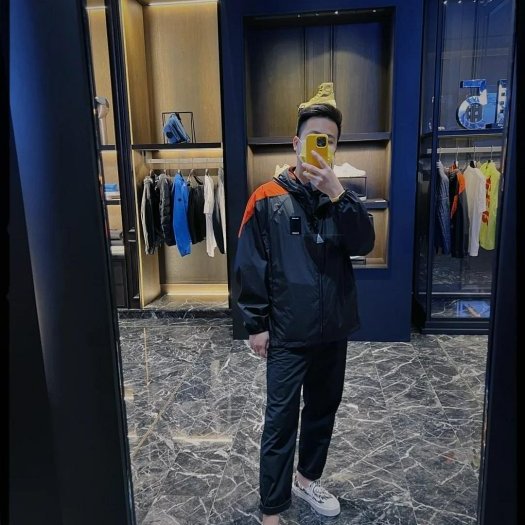 💎Han's house精品服飾💎Moncler 聯名 風衣 連帽 外套 寬版 現貨 2 原價27000-7