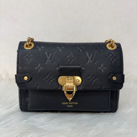 LV M44550 黑皮 壓紋 金釦 Vavin BB 肩背包 斜背包
