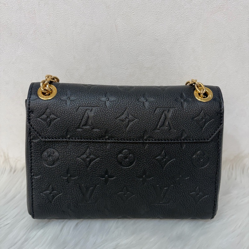 LV M44550 黑皮 壓紋 金釦 Vavin BB 肩背包 斜背包-2