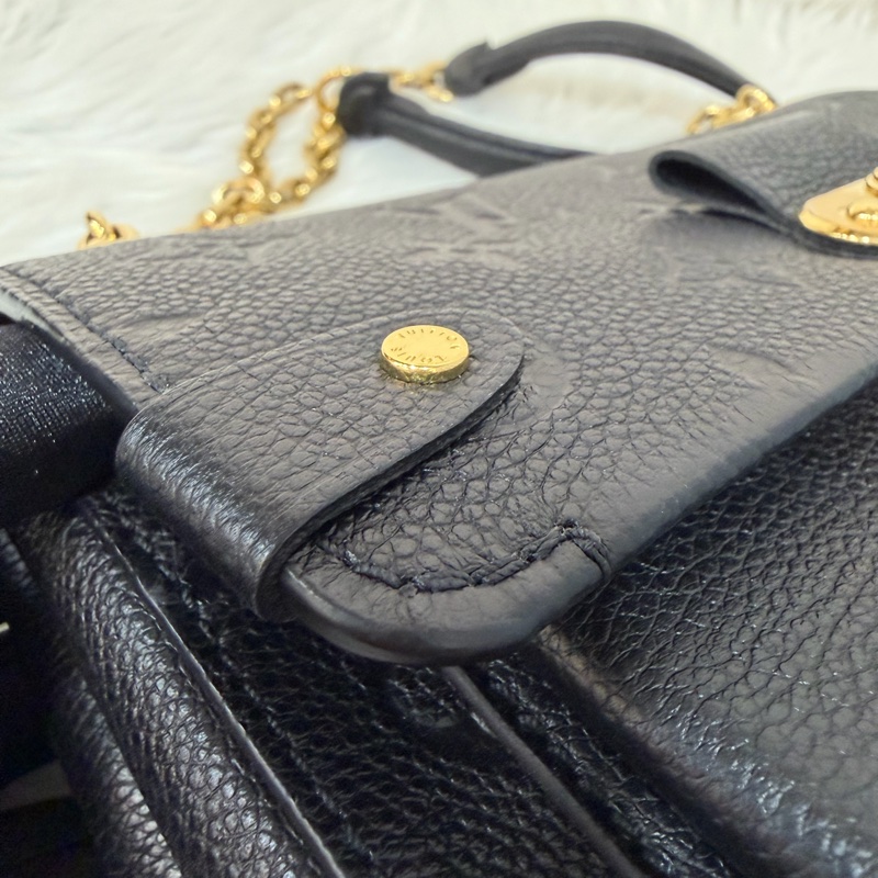 LV M44550 黑皮 壓紋 金釦 Vavin BB 肩背包 斜背包-11