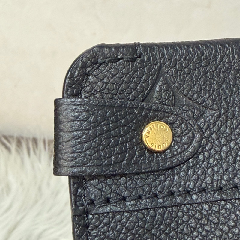 LV M44550 黑皮 壓紋 金釦 Vavin BB 肩背包 斜背包-28