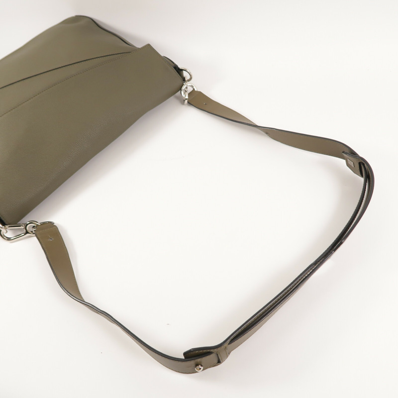 LOEWE 牛皮皮革Puzzle Messenger Bag肩背袋-12