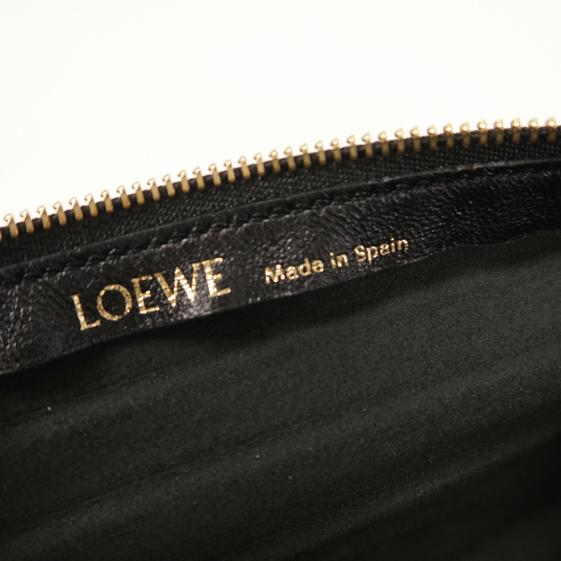LOEWE 羊皮皮革Bracelet Pouch肩背袋-5