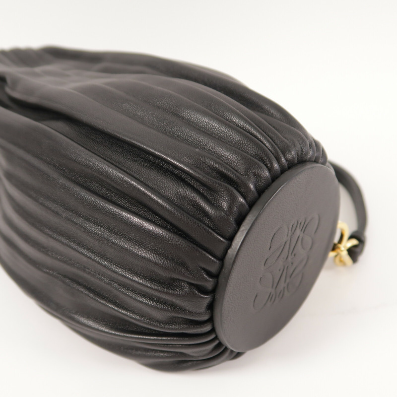 LOEWE 羊皮皮革Bracelet Pouch肩背袋-10