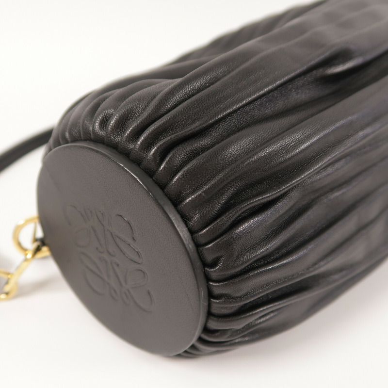 LOEWE 羊皮皮革Bracelet Pouch肩背袋-11