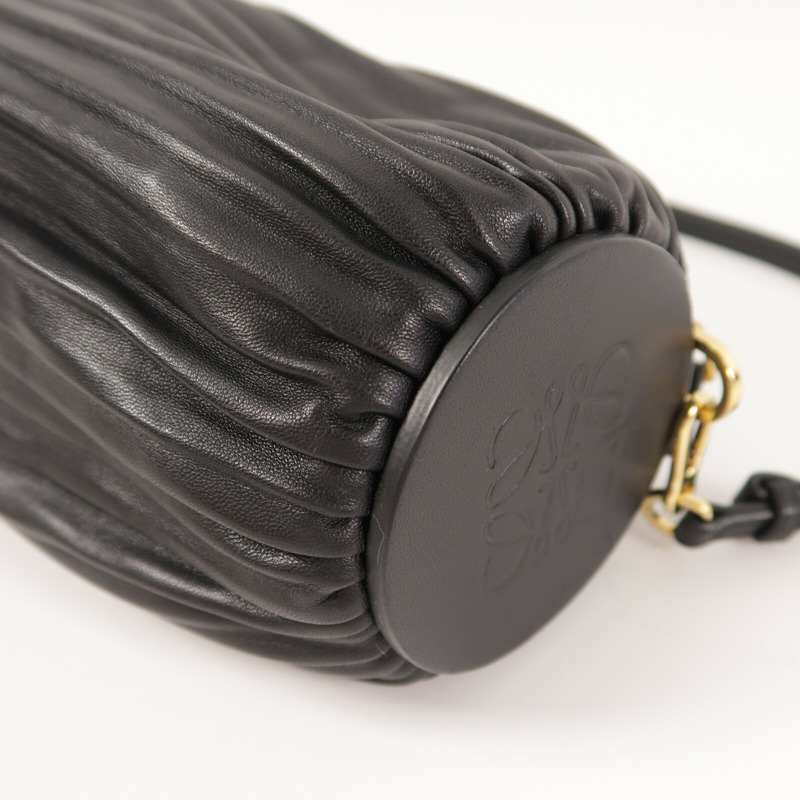 LOEWE 羊皮皮革Bracelet Pouch肩背袋-12