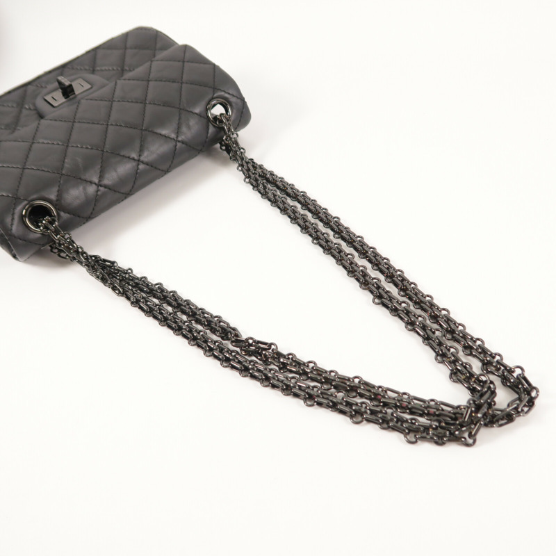 CHANEL 牛皮皮革2.55 Mini鏈帶肩背袋-10