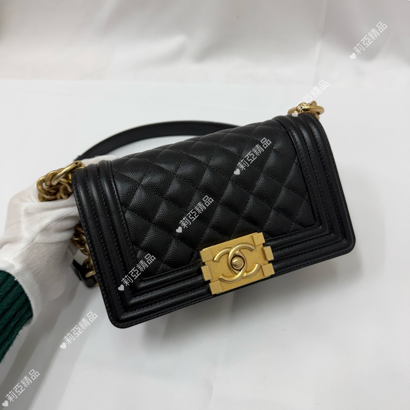 莉亞精品♡Chanel Boy20黑金荔枝牛 二手美包-1