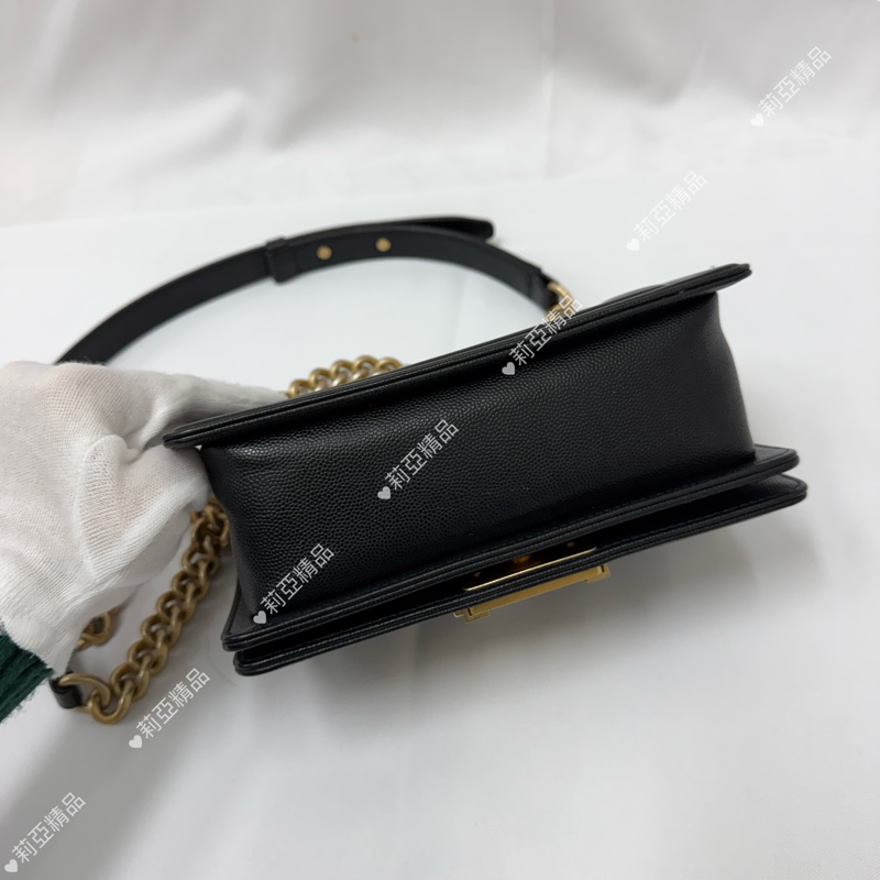 莉亞精品♡Chanel Boy20黑金荔枝牛 二手美包-4