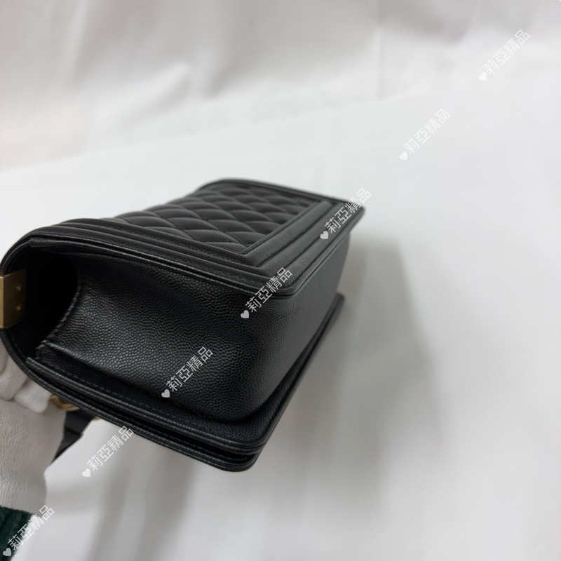 莉亞精品♡Chanel Boy20黑金荔枝牛 二手美包-8