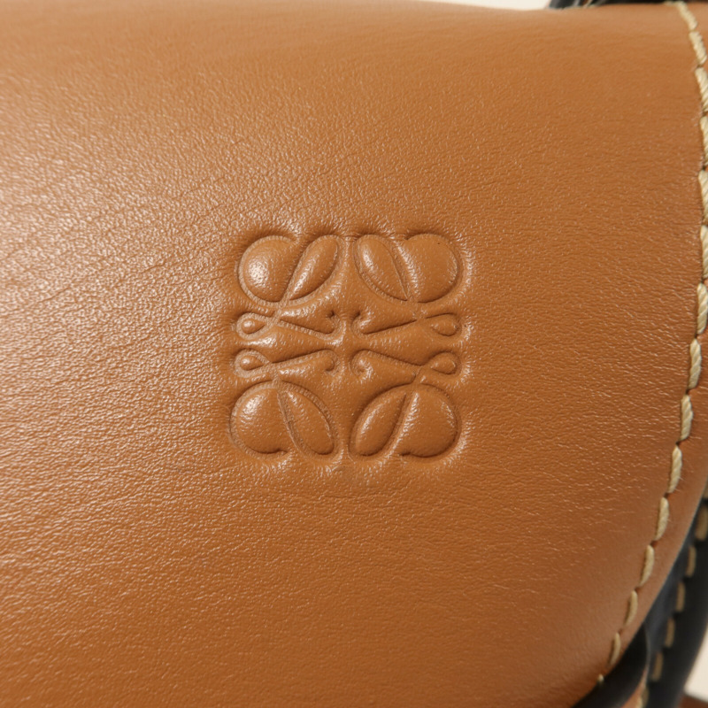 LOEWE 牛皮皮革Gate Small肩背袋-10