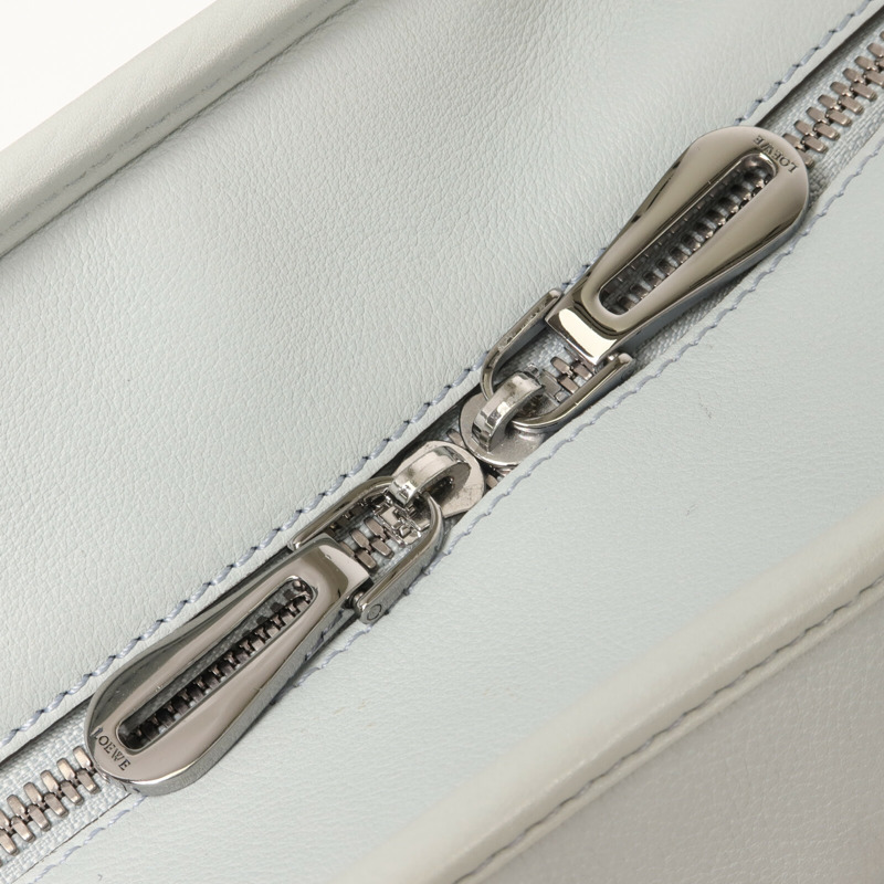 LOEWE 牛皮皮革Amazona 36手挽袋-8