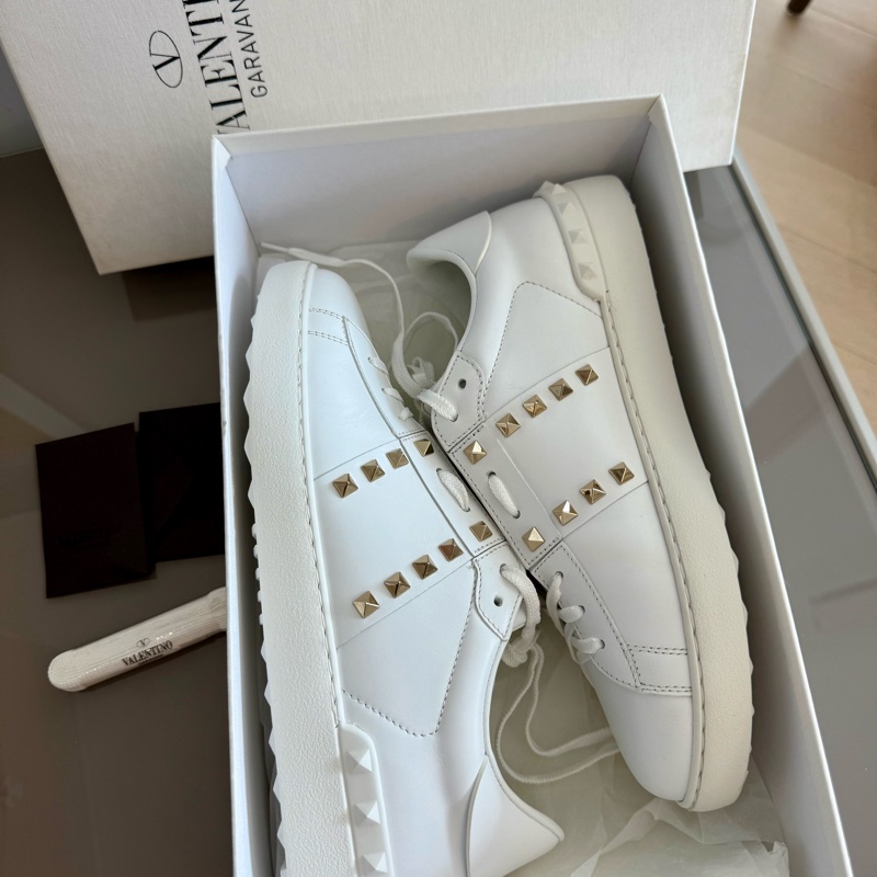 Valentino 👍🏻 100%Real正貨,95%New,size 43-2