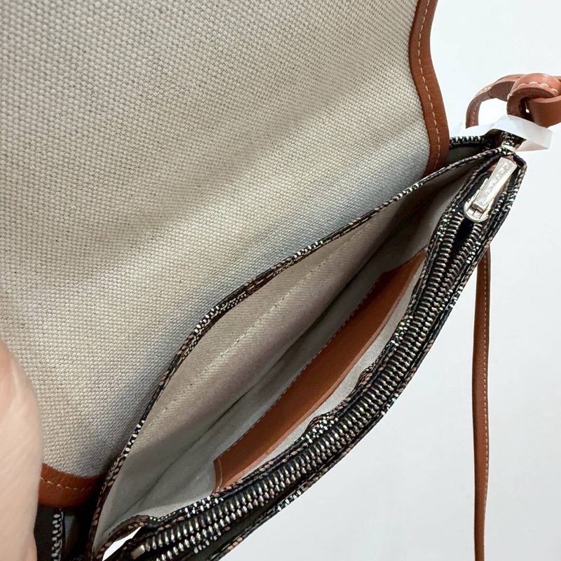 GOYARD Plumet Pocket 經典棕色 Wallet 信封包 斜背包 肩背包 側背包 手提包-12