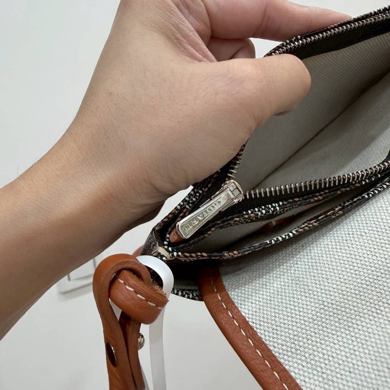 GOYARD Plumet Pocket 經典棕色 Wallet 信封包 斜背包 肩背包 側背包 手提包-14
