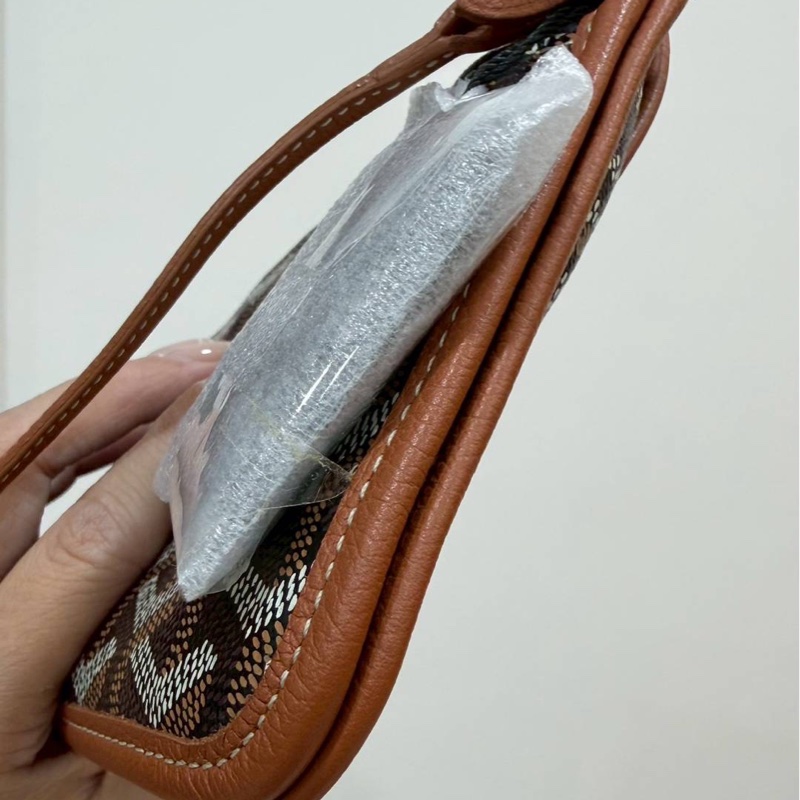 GOYARD Plumet Pocket 經典棕色 Wallet 信封包 斜背包 肩背包 側背包 手提包-17