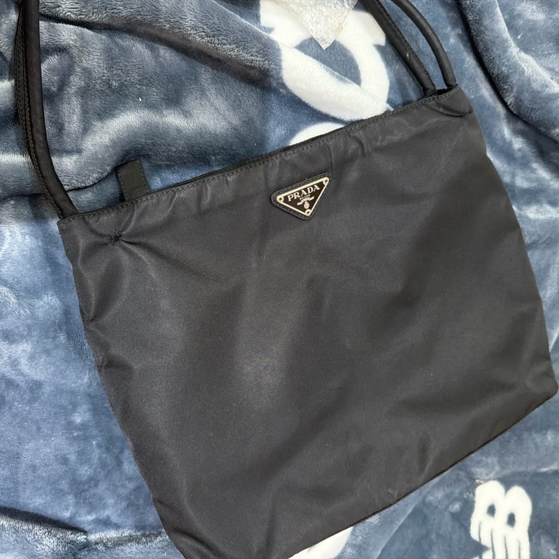 Prada Vintage 黑色中古包 降落傘托特包-21