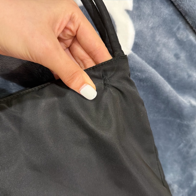 Prada Vintage 黑色中古包 降落傘托特包-23