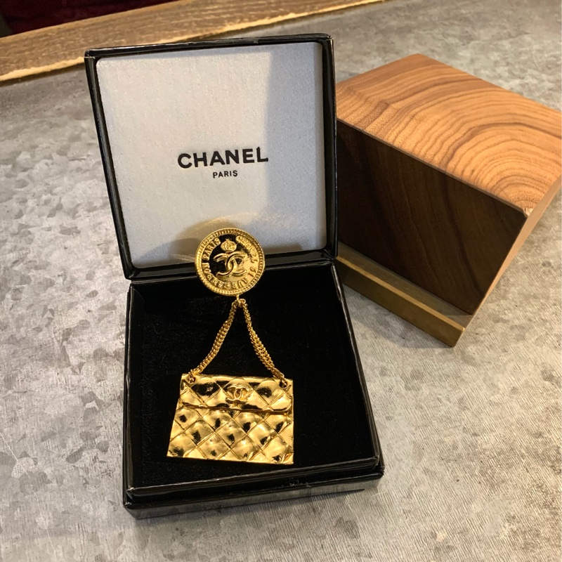 90S Vintage Chanel Flap Bag 24k Gold Plate Brooch 經典菱格紋包包心口針-0