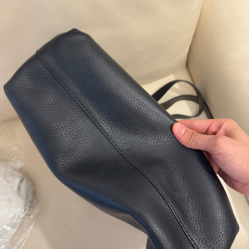 Burberry 👍🏻 100%Real正貨，95%New, 大牛皮袋-4