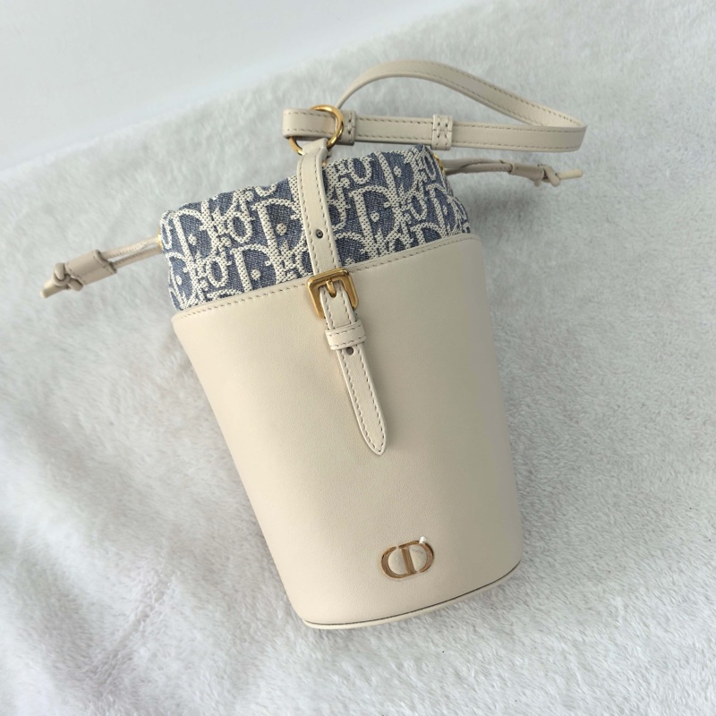 99新 Dior 迪奧 30 Montaigne mini抽繩 手提水桶包斜背包 老花拼白色 金色五金❤️正品-0