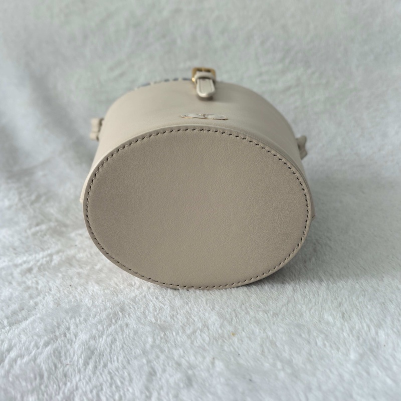 99新 Dior 迪奧 30 Montaigne mini抽繩 手提水桶包斜背包 老花拼白色 金色五金❤️正品-4