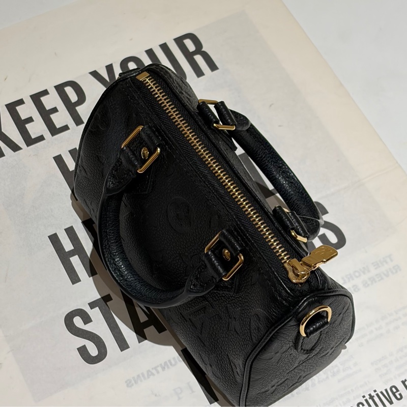 路易威登Louis Vuitton Speedy nano 黑色全皮壓紋芯片款-7