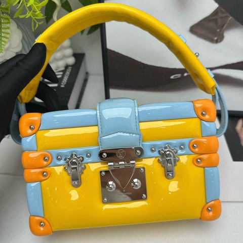 💛閒置新 路易威登/Louis Vuitton LV Petite Malle 充氣硬盒子 黃藍配色 早秋走秀款 芯片款 成色如圖💛正品保障