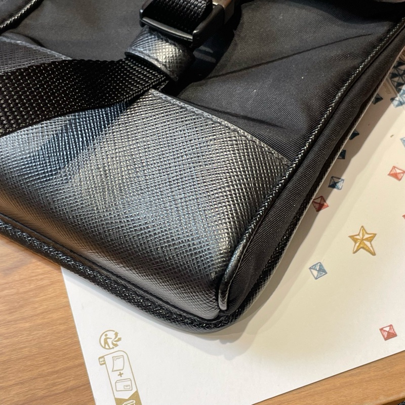 234白標 Prada/普拉達男士Re-Nylon與Saffiano牛皮革手機包-6