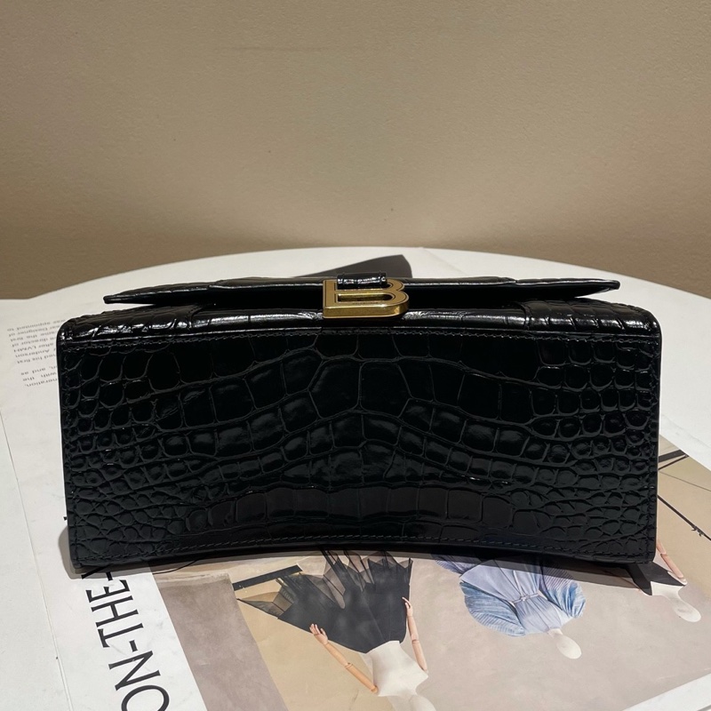 17年 balenciaga巴黎世家 s號 黑金鰐魚壓紋 沙漏包-5