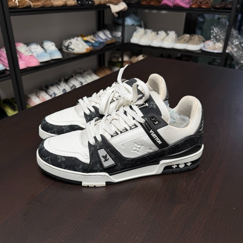 路易威登lv trainer黑白牛仔板鞋 44.5碼-0