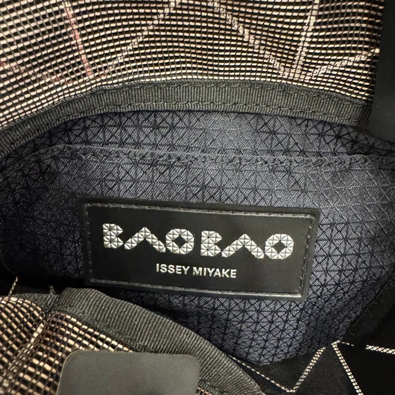 BaoBao米白色鑽石包 三宅ㄧ生-6