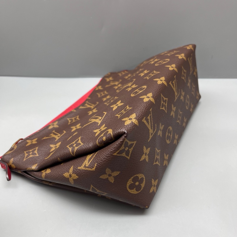 LV 老花拼皮傳奇手拿包-3
