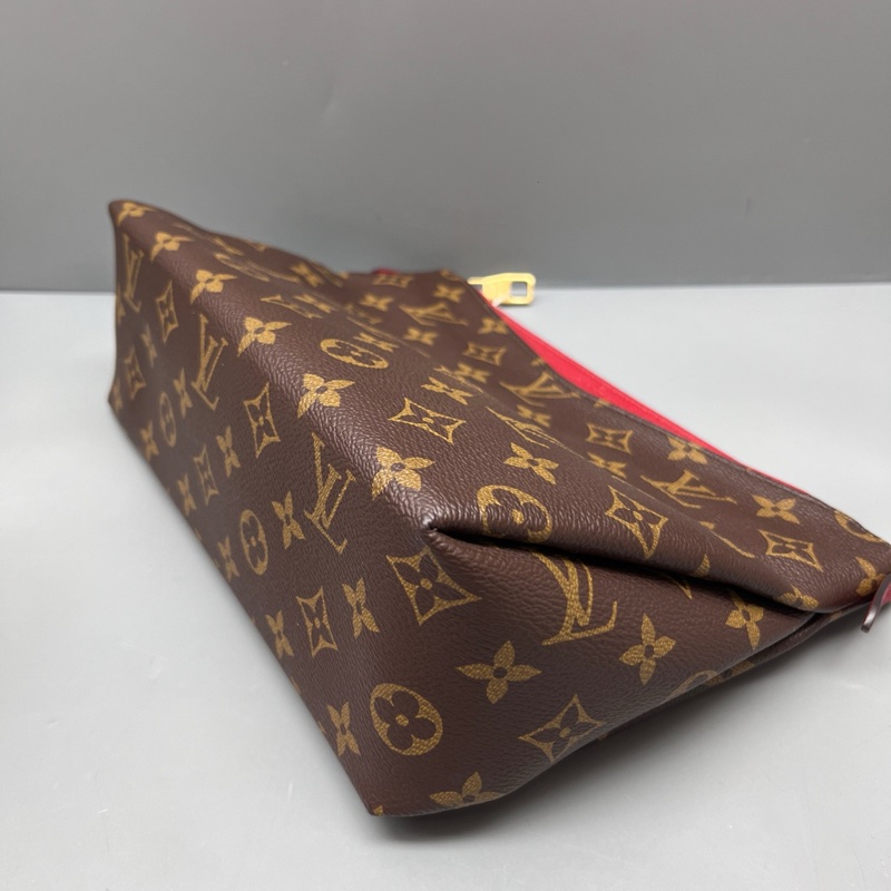 LV 老花拼皮傳奇手拿包-4