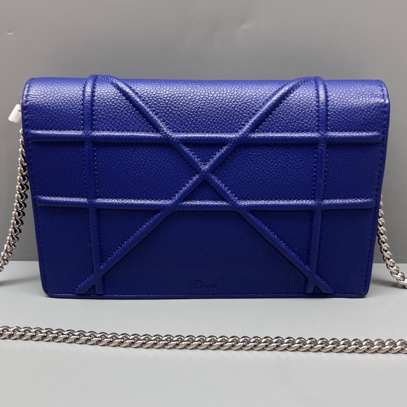 Dior 深蓝色盾牌链条包-1